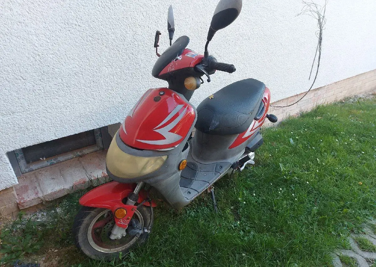 Skúter Keeway 50