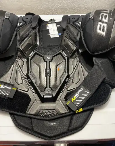 Chrániče Bauer M5Pro