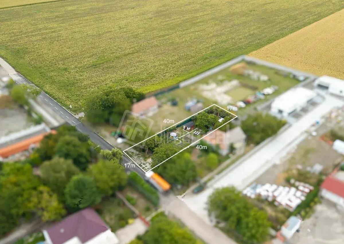 90000Ponúkame na predaj oplotenú a kompletne upraven…