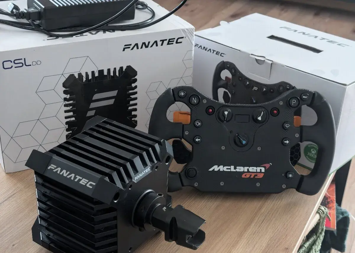 Fanatec CSL DD 8Nm / Fanatec McLaren GT3 / CSL Pedals 3pedal