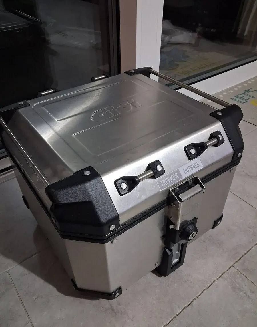 Kufor Givi trekker outback