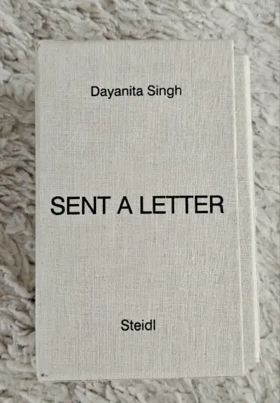 Dayanita Singh – Sent a Letter