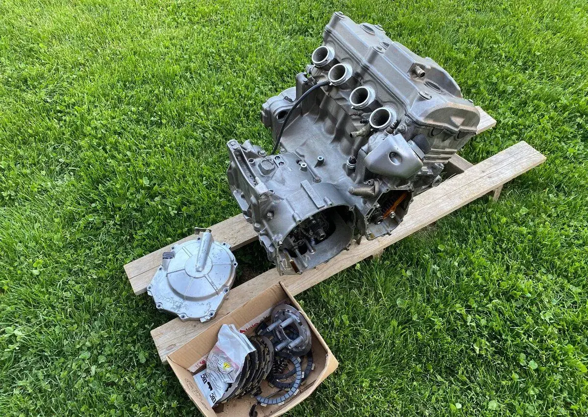 Honda Hornet 600 r.v.2001 motor