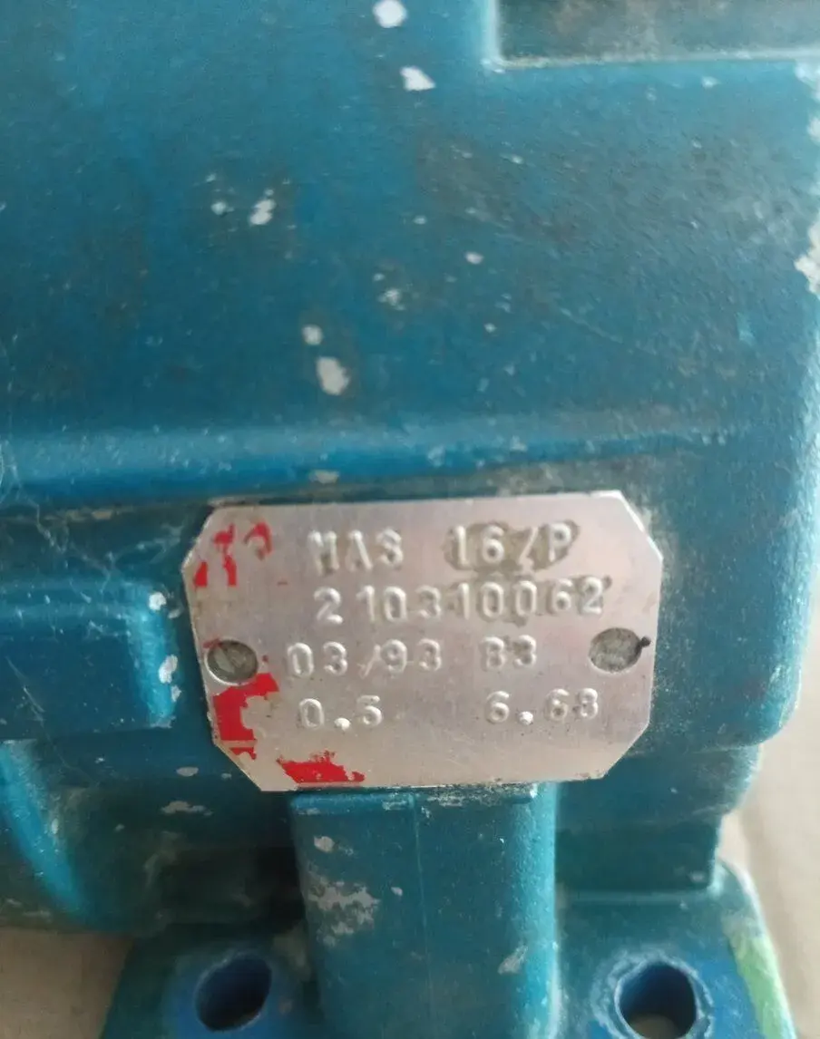 Motor s prevodovkou