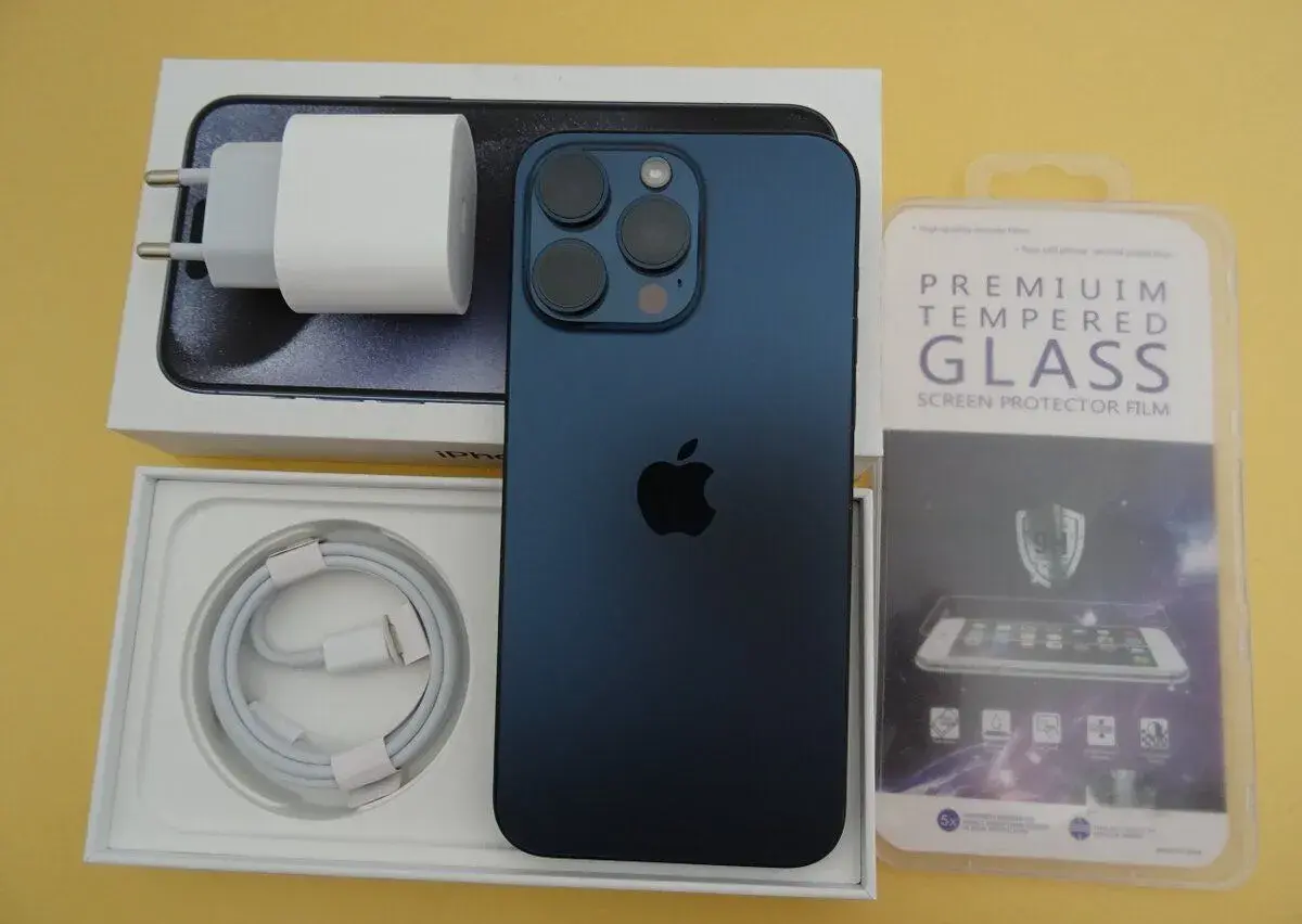 iPhone 15 PRO 256GB BLUE - ZÁRUKA 1 ROK - 100% BATERIA