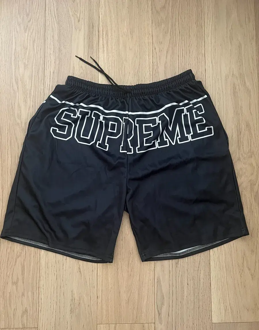SUPREME Shorts