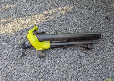 RYOBI RBV3000CESV – fukár, vysávač a drvič lístia 3000 W