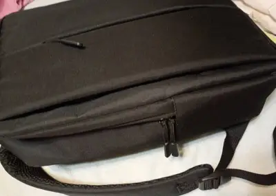 Aj ako darček Parádny kufrikový ruksak priestranný