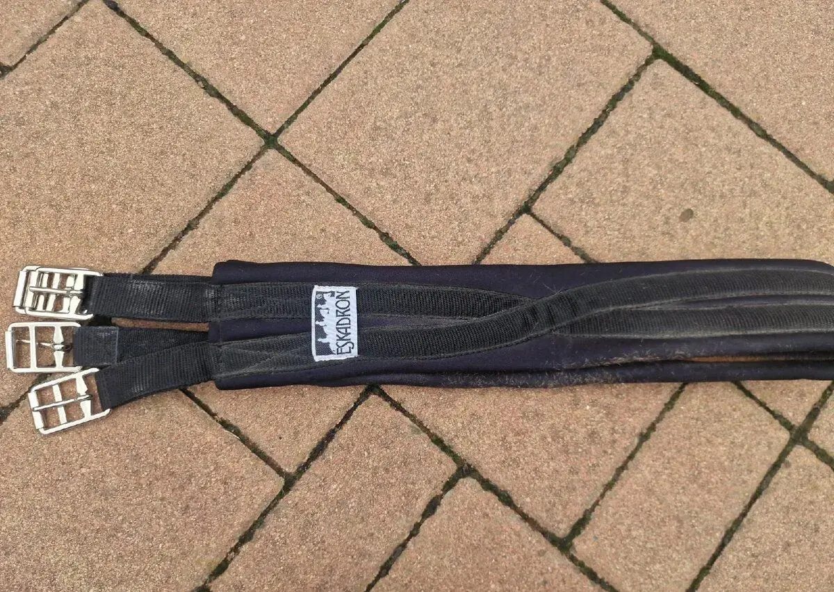 Neoprénový podbrusnik Eskadron veľkosť 130cm