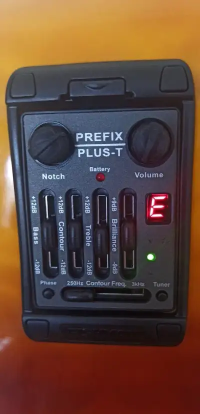 El.ak. Gitaru Cort MR780FX + puzdro.Zn.cena.