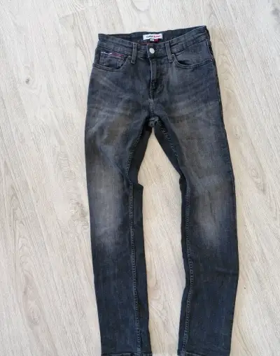 Rifle Tommy Jeans veľ.28