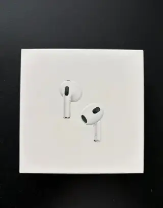 Apple AirPods 3. generácia – originál, bez nabíjacieho puzdr