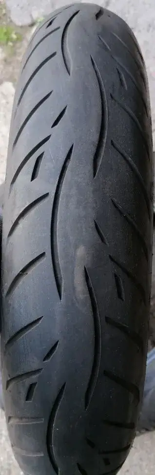 120/70 r18 pneu