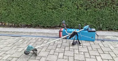 Makita aku vyžínač "delený" DUR191UZX3