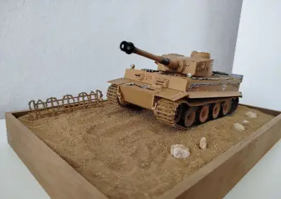 Model známeho tanku Tiger H1