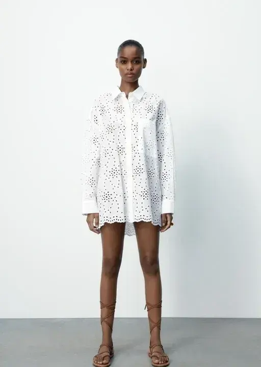 ZARA - nádherná biela madeirová košeľa PC 49,95 €