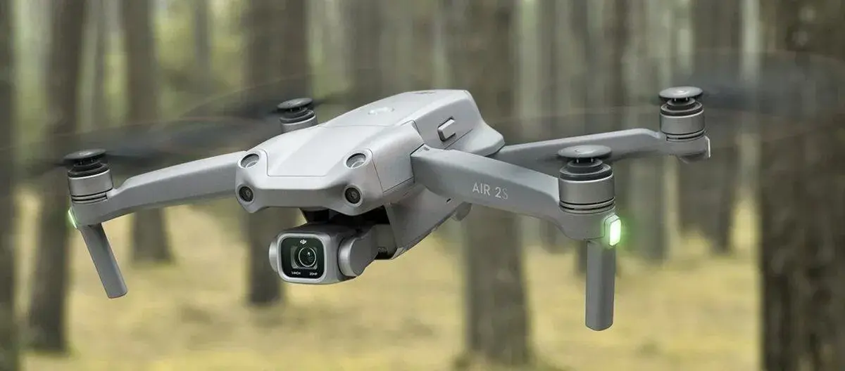 Dron DJI Air 2S Fly More Combo