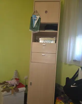 Vysoká skriňa