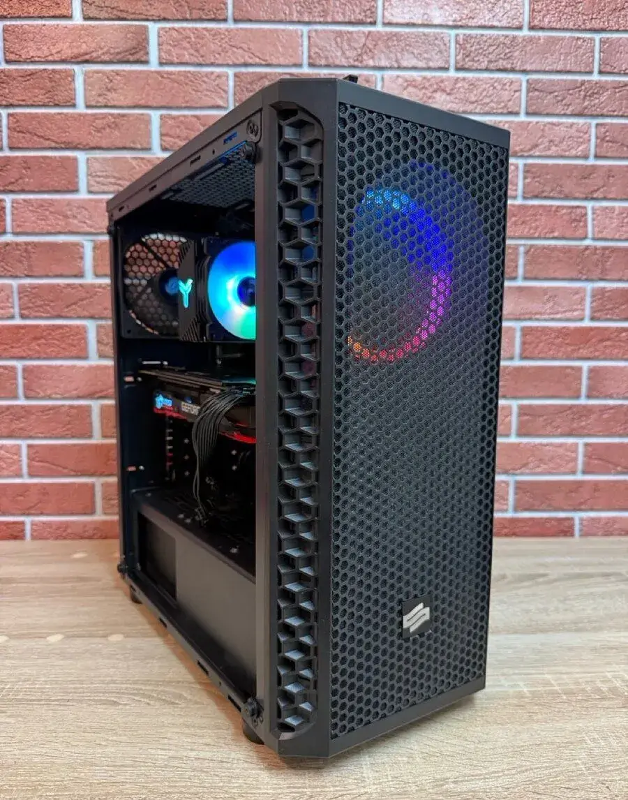 Herné PC: Ryzen 5 3600, GTX 1080ti, 16GB RAM, 256gb nvme 1TB