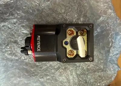 Čítačka QR kódu, DMC kódu KEYENCE SR-1000