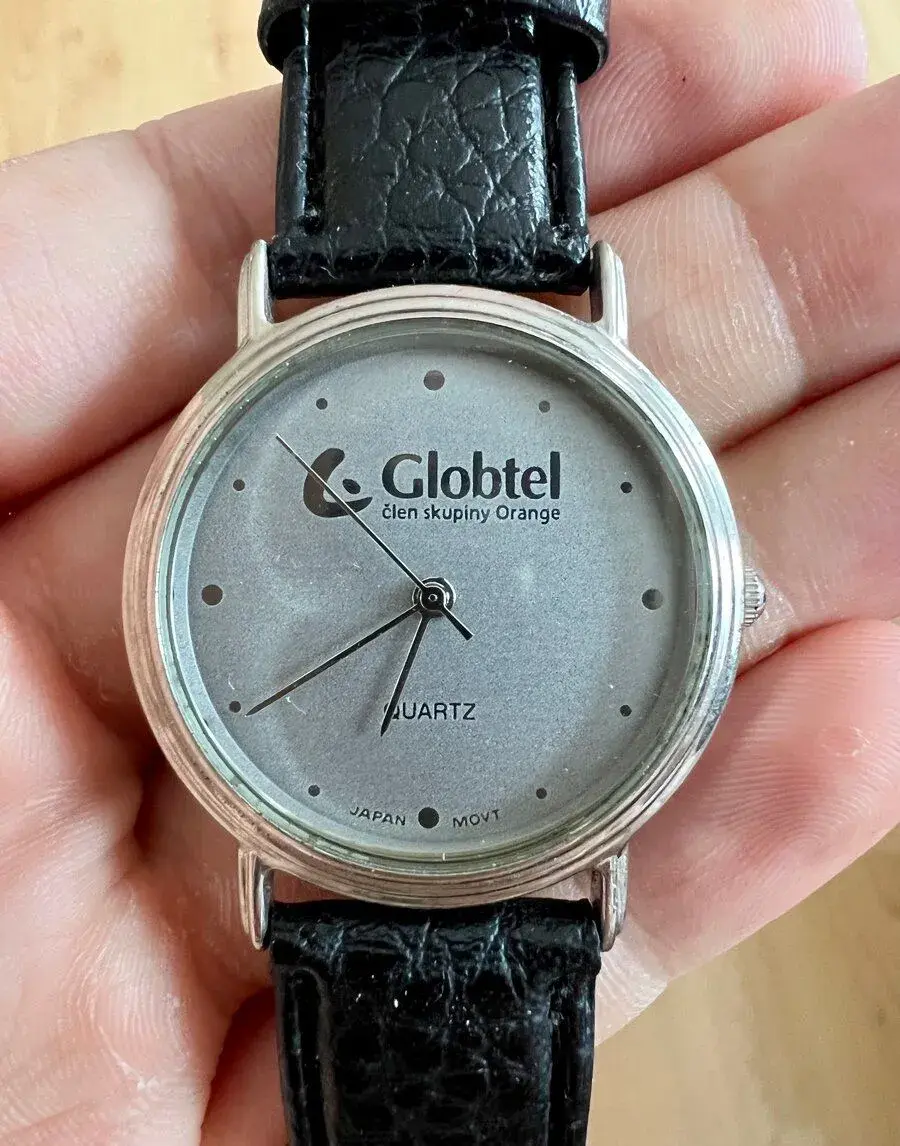 Hodinky Globtel Quartz Japan