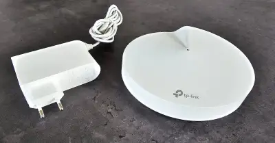 TP-Link Deco M9 Plus AC2200 Mesh Wi-Fi