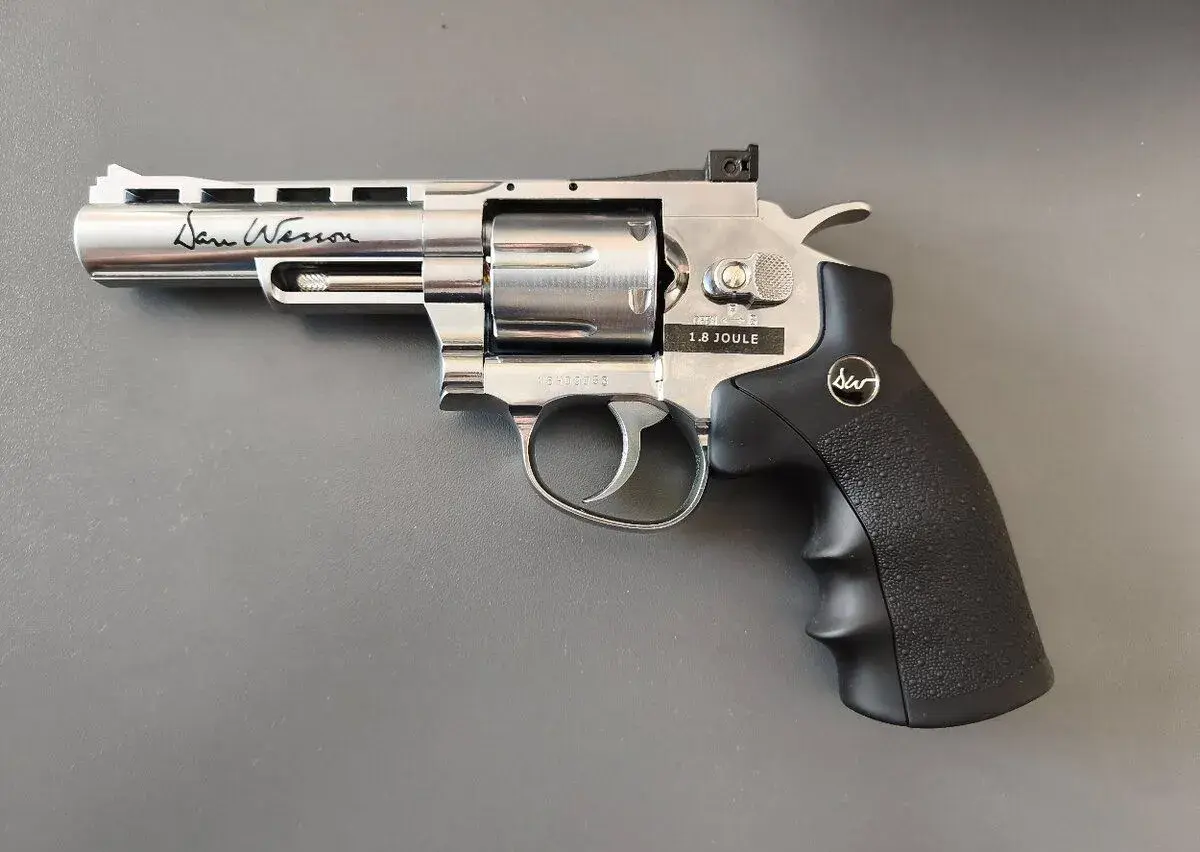 Airsoft Revolver Dan Wesson 4" Silver MB-S GNB CO2 6mmh