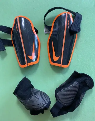 Chraniče Nike protegga flex