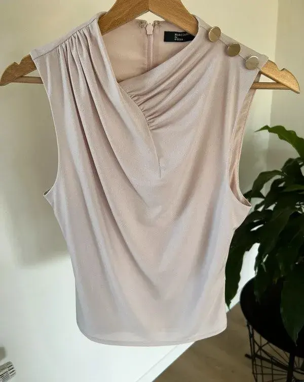 Guess by Marciano top