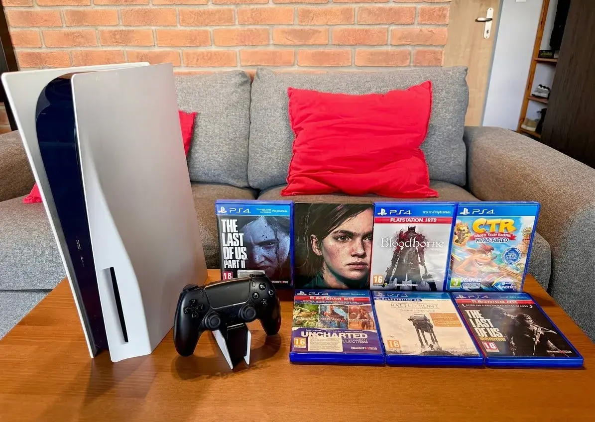 PlayStation 5 s mechanikou + 36 hier + príslušenstvo