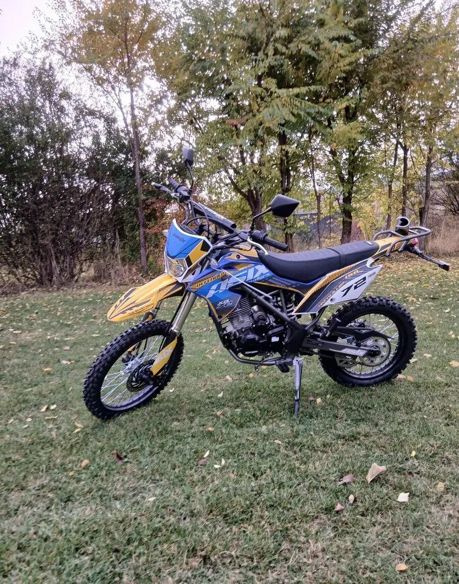 Cross motorku XB72 150 16/16 dvojmiestna