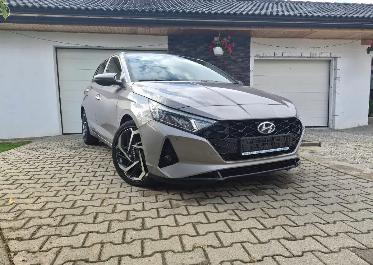 Hyundai i20 – 2 027 km