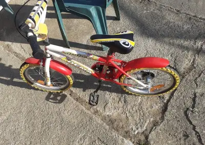 Dema drobec 16