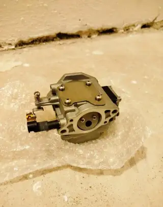 NOVÝ KARBURÁTOR PRE LODNÝ MOTOR YAMAHA 9.9 - 15 HP