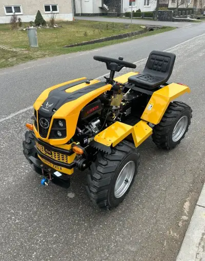 Malotraktor Tauros ZX18 4x4 18Hp