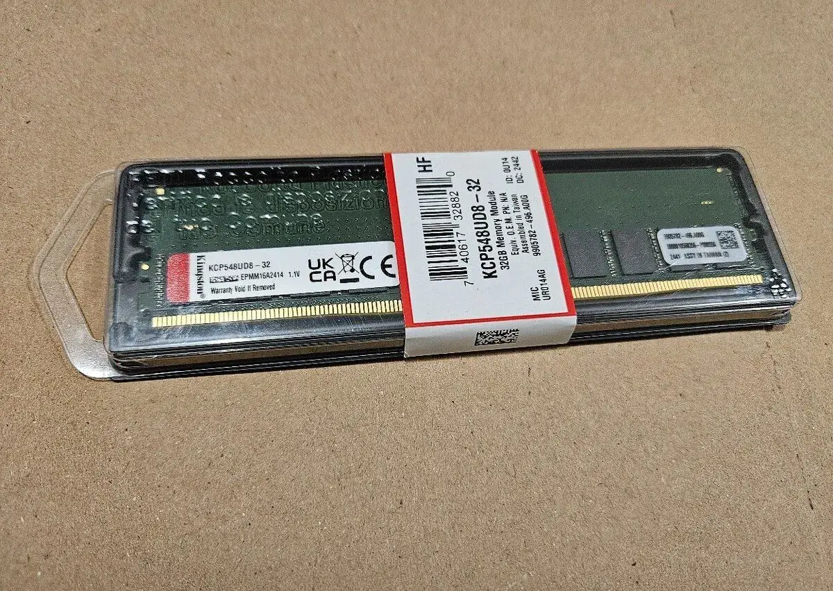RAM 1x 32GB 4800MT/s CL40 Kingston