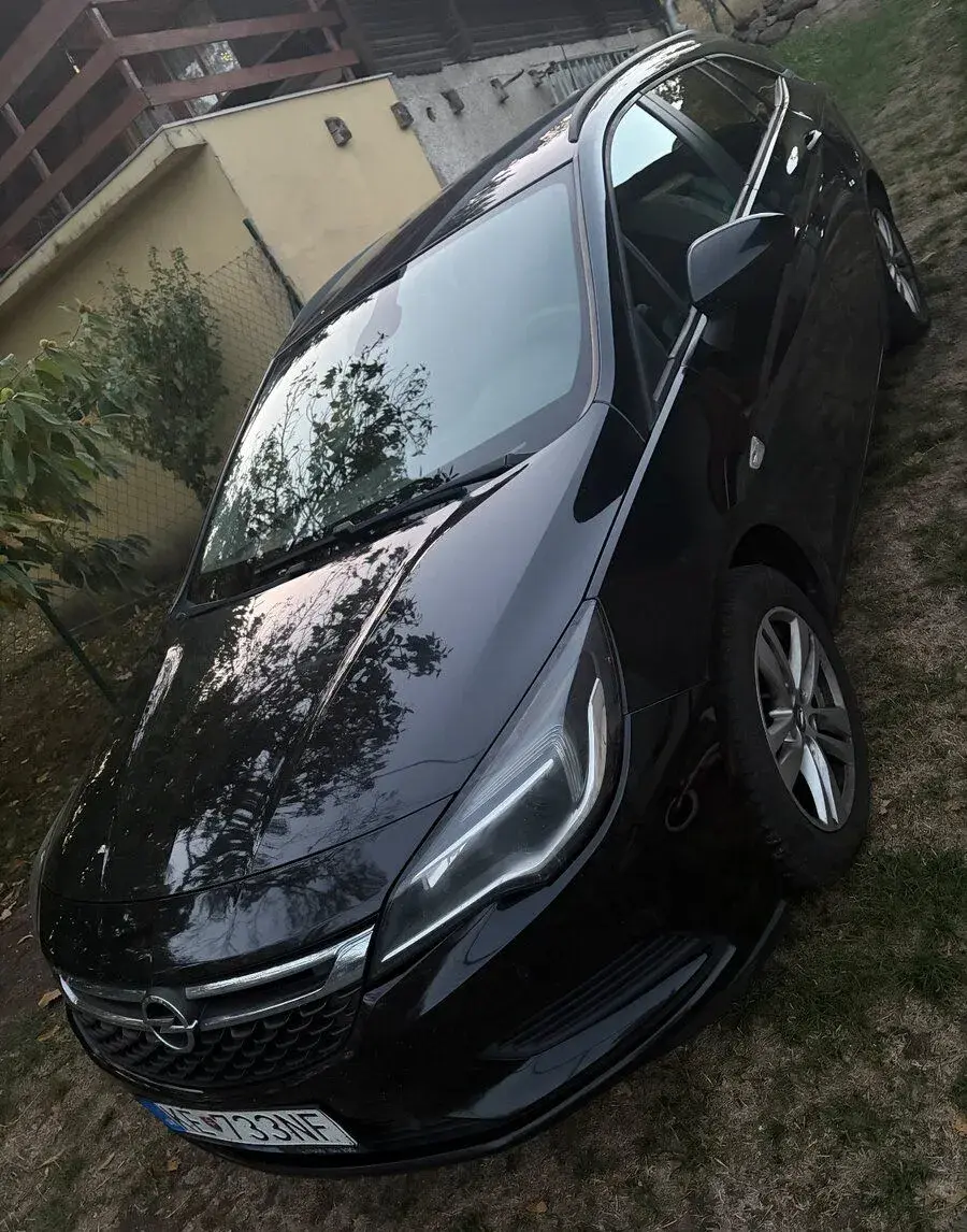 Opel Astra – 2018, 265 000 km