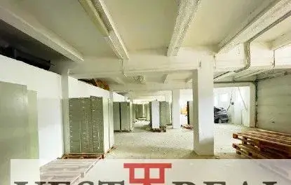 Na predaj skladový objekt so spevnenou plochou v Trnave