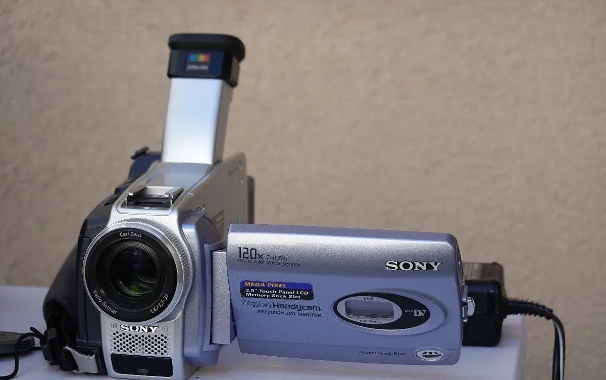 Sony DCR-TRV38 Handycam, MiniDV, plne funkčná, komplet