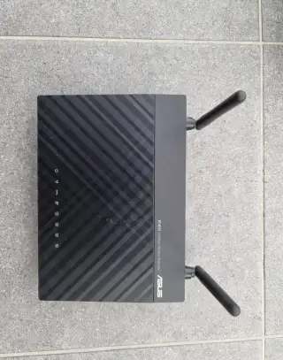 Router WiFi - ASUS RT-N12E