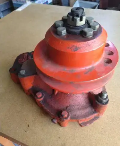 Vodná pumpa SMD, MTZ
