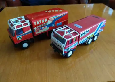 2xTATRA DAKAR-staré hračky čssr