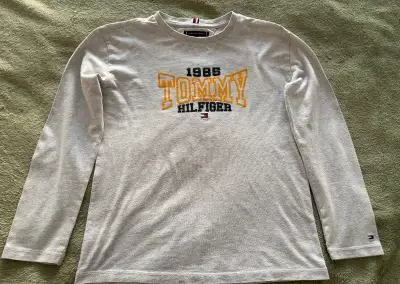 Tričko s dlhým rukávom Tommy Hilfiger vel. 140