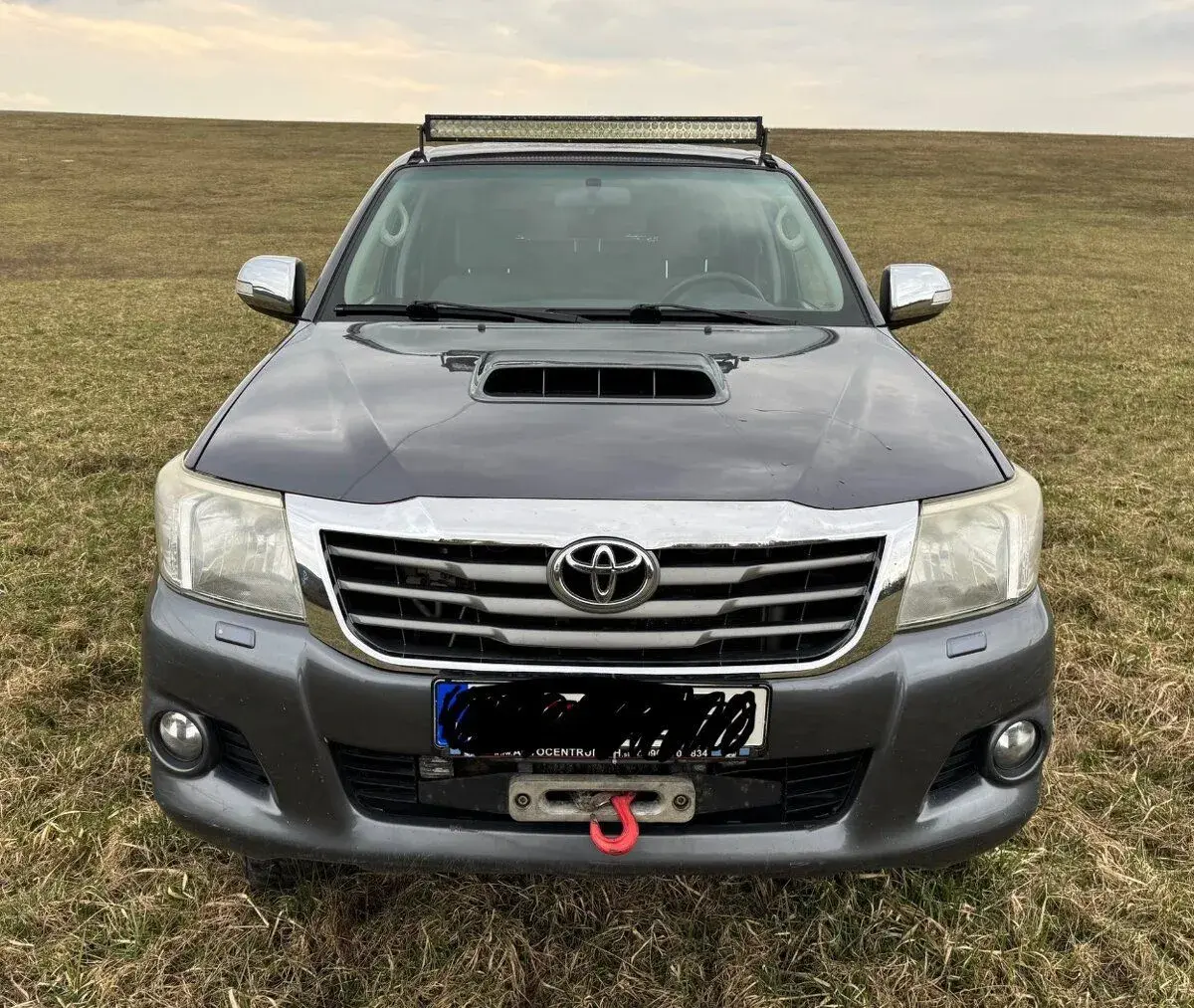 Toyota HILUX – 2013, 175 407 km