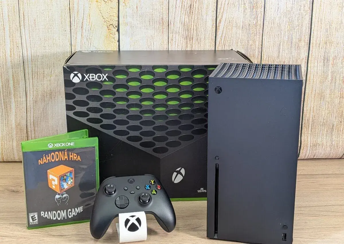 Xbox Series X 1TB + 1 ovládač, 1 náhodná hra zdarma