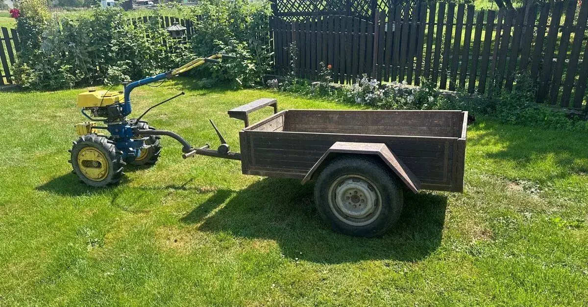 Malotraktor Agzat 100 s príslušenstvom