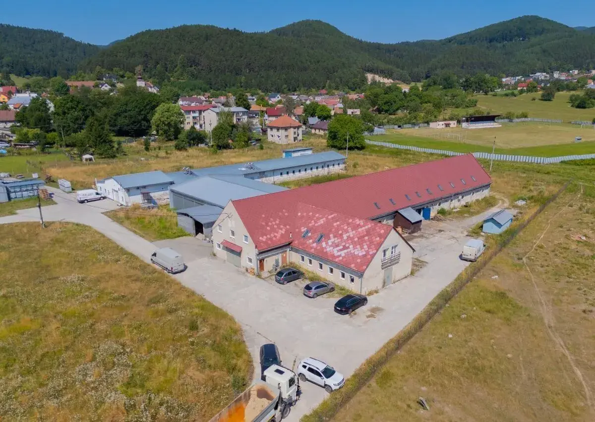 Dražba areálu v Slovenskom Pravne