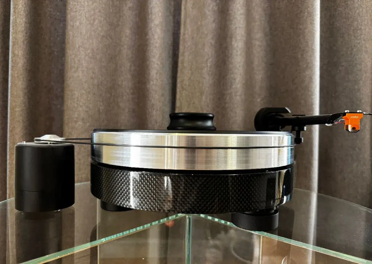 Pro-Ject RPM 9 Carbon + Ortofon Quintet Bronze