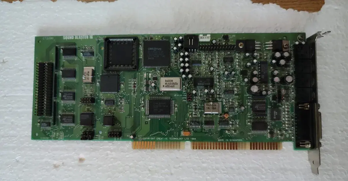 Zvukovu kartu Creative Labs Sound Blaster 16