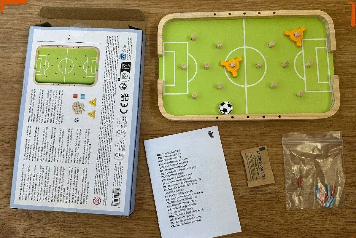 NOVÝ drevený stolný futbal mini hra 5€